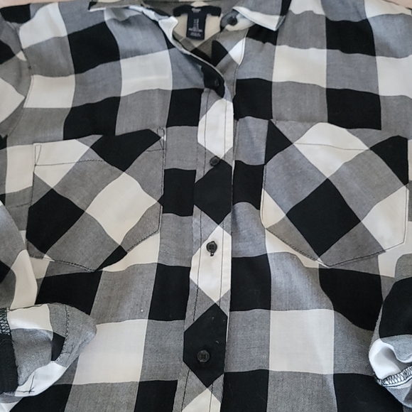 GAP Button Down - Picture 2 of 2